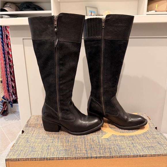 Born Elegant Black Tall Boots - Picture 3 of 6